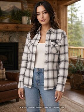 Dixxon Women’s XS S Grey Cream Plaid Flannel Snap Button Shirt Cabin Core